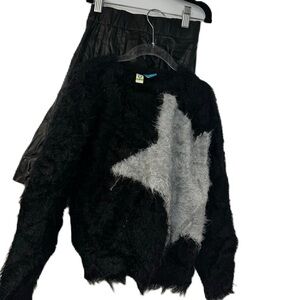 Martino Girls sz 7 Black bundle outfit star soft sweater cropped pleated skirt